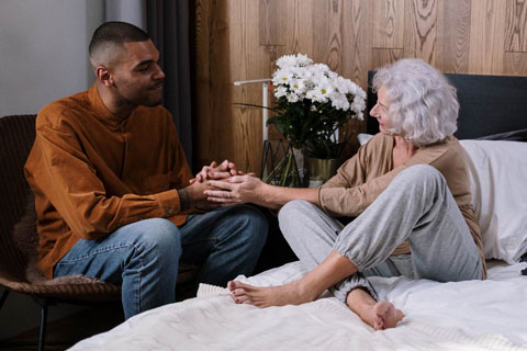 5 Signs It May Be Time To Hire an At-home Caregiver